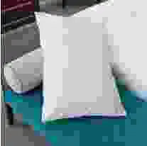 V WATERPROOF HOLLOWFIBRE PILLOW 46/69CM FR5 WIPE & DRY