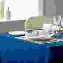 V Polyester Plain Coloured Tablecloths