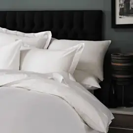 V130 70/30 Cotton Rich Plain White Duvet Cover